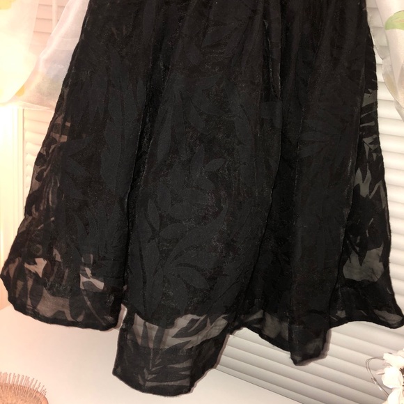 Guess Los Angeles Strapless Black Flower Dress - Picture 2 of 11